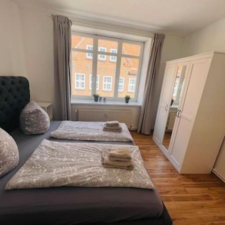 Gemuetliche Altstadt Wohnung 霍尔斯泰因地区诺伊斯塔特 外观 照片